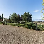 Farmhouse In Buonconvento Ferienhaus