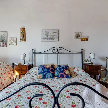In Tatil Evi *